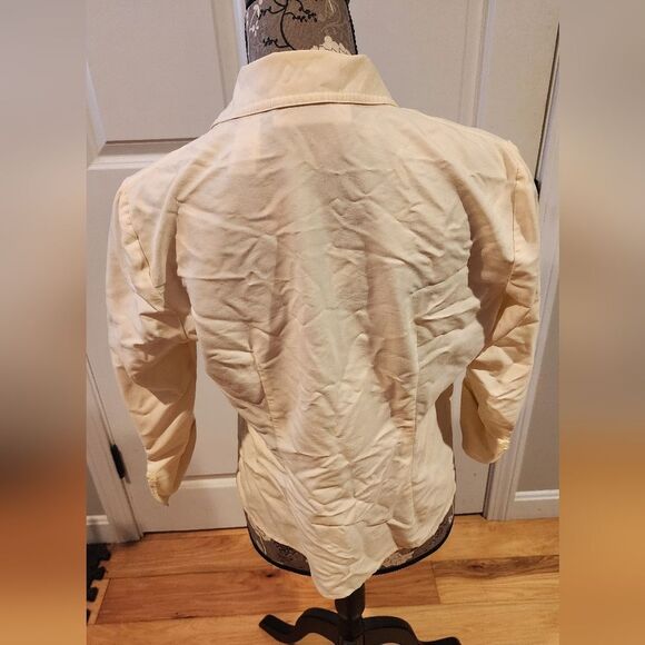First Issue by Liz Claiborne cream colored button up blouse S - Picture 3 of 4